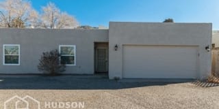 2832 Palo Verde Drive Northeast 2832 Palo Verde Drive Northeast Photo Gallery 1