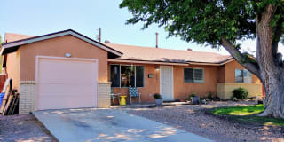 1000 Luthy Cir NE 1000 Luthy Cir NE Photo Gallery 1