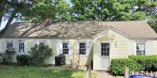 592 Saw Mill Brook Pkwy. 592 Saw Mill Brook Pkwy. Photo Gallery 1