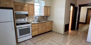 158 MANHATTAN AVE 158 MANHATTAN AVE Photo Gallery 1