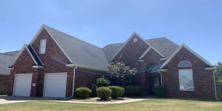 5604 S 43rd St 5604 S 43rd St Photo Gallery 1