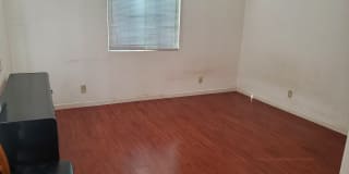 517 Gladys Avenue Back 1 Bedroom 1 Bathroom 517 Gladys Avenue Back 1 Bedroom 1 Bathroom Photo Gallery 1