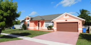 143 Royal Pine Circle S 143 Royal Pine Circle S Photo Gallery 1