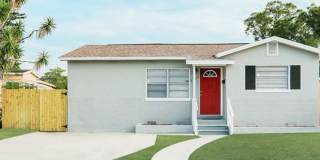5246 4TH AVE S 5246 4TH AVE S Photo Gallery 1