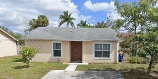 20405 NW 27th Ct 20405 NW 27th Ct Photo Gallery 1