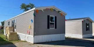 400 Lindale Dr 400 Lindale Dr Photo Gallery 1