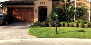 10929 NW 81st Mnr 10929 NW 81st Mnr Photo Gallery 1