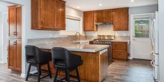 548 Inwood Dr 548 Inwood Dr Photo Gallery 1