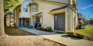 203 Sunshine Court 203 Sunshine Court Photo Gallery 1