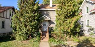 1093 24th Ave SE 1093 24th Ave SE Photo Gallery 1