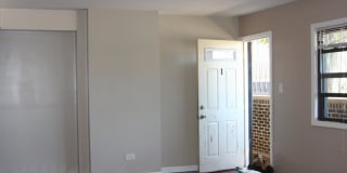 7642 S Exchange - #7 7642 S Exchange - #7 Photo Gallery 1