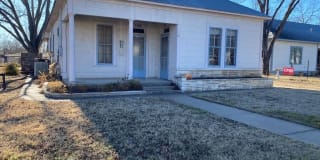 209 Hackberry 209 Hackberry Photo Gallery 1