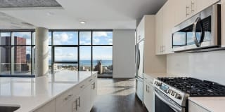 648 West Randolph Street 648 West Randolph Street Photo Gallery 1