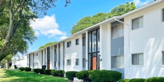 Golfview Apartments Golfview Apartments Photo Gallery 1
