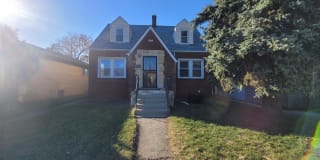 666 Greenbay Ave 666 Greenbay Ave Photo Gallery 1