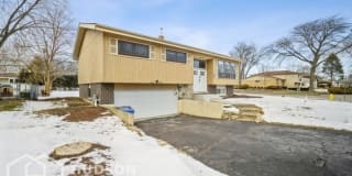 1620 North Burning Bush Lane 1620 North Burning Bush Lane Photo Gallery 1