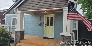 701 S 51st St 701 S 51st St Photo Gallery 1