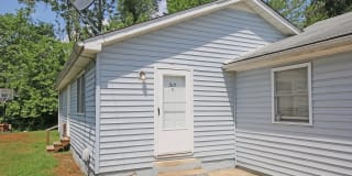 517 Caroline Ave - #B 517 Caroline Ave - #B Photo Gallery 1
