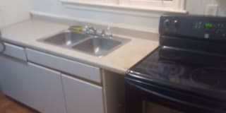 72 Wisner Apt 1 72 Wisner Apt 1 Photo Gallery 1