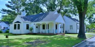 208 S Andrews Avenue 208 S Andrews Avenue Photo Gallery 1
