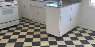 2515 Chester Ln 2515 Chester Ln Photo Gallery 1