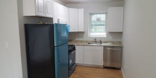 96 Perry Ave, #R 96 Perry Ave, #R Photo Gallery 1