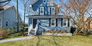 105 W CRYSTAL LAKE AVENUE 105 W CRYSTAL LAKE AVENUE Photo Gallery 1