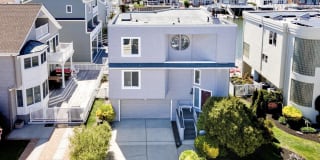 302 N Nassau Ave 302 N Nassau Ave Photo Gallery 1