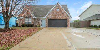 1719 N Ashley Dr 1719 N Ashley Dr Photo Gallery 1