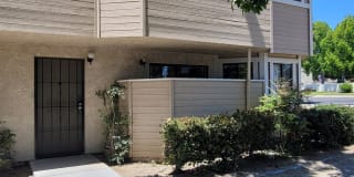 1155 Johnson Drive Apt. A 1155 Johnson Drive Apt. A Photo Gallery 1