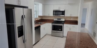 20941 NE 25th Ct 20941 NE 25th Ct Photo Gallery 1