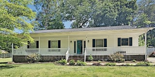7861 Sarah Dr 7861 Sarah Dr Photo Gallery 1