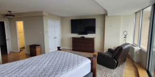 8200 Boulevard East 8200 Boulevard East Photo Gallery 1
