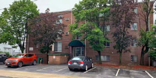 124 Addison St. Apt. 4 124 Addison St. Apt. 4 Photo Gallery 1