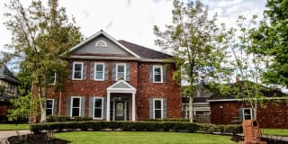 15 LAKEWOOD PL 15 LAKEWOOD PL Photo Gallery 1