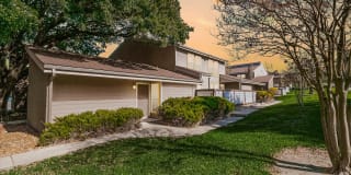 The Fredd Townhome Apartments The Fredd Townhome Apartments Photo Gallery 1