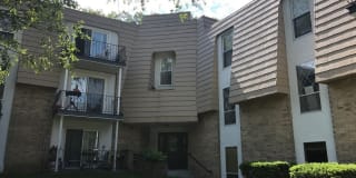 5 Shadowbrook Ln 5 Shadowbrook Ln Photo Gallery 1
