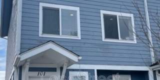 132 SW Avery Ave 132 SW Avery Ave Photo Gallery 1