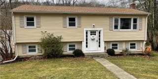 20 Willow Lane 20 Willow Lane Photo Gallery 1