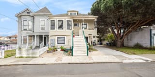 1712 Stanton Street - 2 bedroom / 1 bathroom lower unit 1712 Stanton Street - 2 bedroom / 1 bathroom lower unit Photo Gallery 1