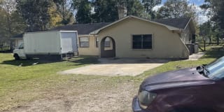 11384 46th Pl N 11384 46th Pl N Photo Gallery 1