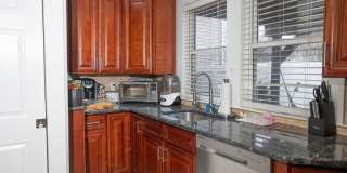 34 Ashwood Ave 34 Ashwood Ave Photo Gallery 1