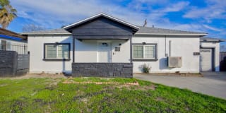 556 N East End Ave 556 N East End Ave Photo Gallery 1