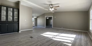 105 Fannin Drive 105 Fannin Drive Photo Gallery 1