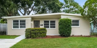 3775 32ND AVE N 3775 32ND AVE N Photo Gallery 1