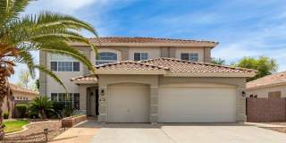 883 E Powell Way 883 E Powell Way Photo Gallery 1