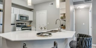 Vista 121 Apartment Homes Vista 121 Apartment Homes Photo Gallery 1