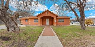 3323 West Woodlawn Avenue - 1 3323 West Woodlawn Avenue - 1 Photo Gallery 1