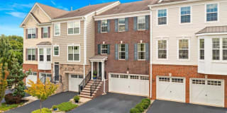 233 Yale Boulevard 233 Yale Boulevard Photo Gallery 1