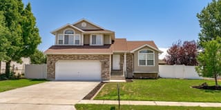 1123 W 1520 N 1123 W 1520 N Photo Gallery 1